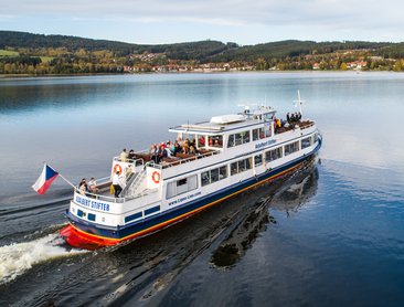 Vyhlídkové plavby po Lipně (foto Lipno Line)