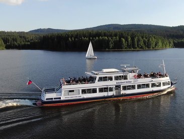 Vyhlídkové plavby po Lipně (foto Lipno Line)